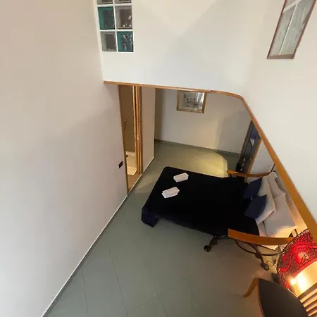 Nova Bed and Breakfast Νάπολη